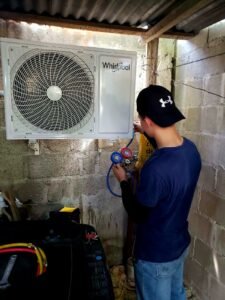 estrena confort en casa, instalación profesional de aires acondicionados en san pedro sula